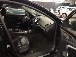 2017 Buick Regal Sport Touring with VIN 2G4GL5EX9H9186224, listed as a IAAI auction lot 41730861 with 118,678 mi miles. Bid and sale history available at carsss.com. Image 5.