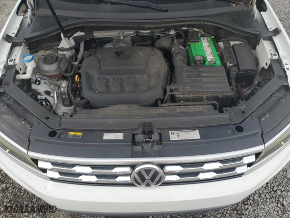 2018 Volkswagen Tiguan SEL Premium with VIN 3VV5B7AX0JM120238, listed as a Copart auction lot 44517575 with 81,991 mi miles and Salvage Title. Bid and sale history available at carsss.com. Image 12.