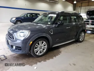 2018 MINI Countryman Cooper S with VIN WMZYT5C39J3E62105, listed as a Copart auction lot 49221295 with 67,246 mi miles and Salvage Title. Bid and sale history available at carsss.com. Image 1.