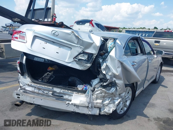 2011 Lexus ES with VIN JTHBK1EG9B2456504, listed as a IAAI auction lot 39811730 with 306,785 mi miles. Bid and sale history available at carsss.com. Image 6.