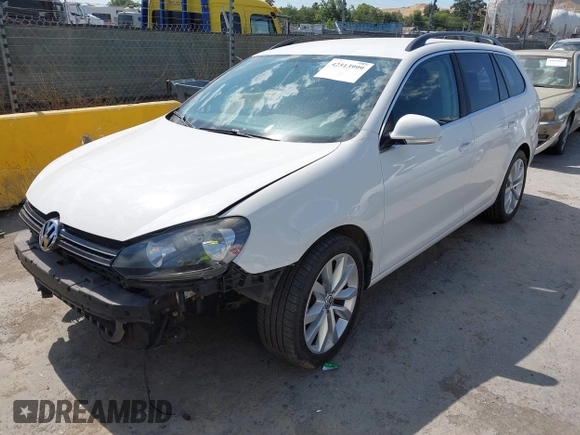 2013 Volkswagen Jetta TDI w/Sunroof & Nav with VIN 3VWPL7AJ4DM628875, listed as a IAAI auction lot 42513999 with 130,766 mi miles and . Bid and sale history available at DreamBid. Image 2.