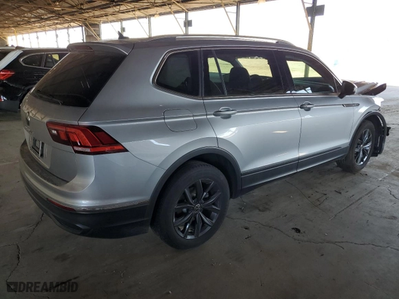 2023 Volkswagen Tiguan SE with VIN 3VV3B7AX6PM003456, listed as a Copart auction lot 54219915 with 31,473 mi miles and Clean Title. Bid and sale history available at carsss.com. Image 3.