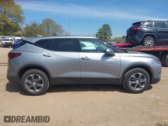2025 Chevrolet Blazer LT with VIN 3GNKBHR48SS144860, listed as a IAAI auction lot 41851535 with 6,886 mi miles and . Bid and sale history available at DreamBid. Image 13.