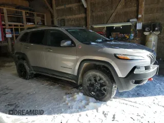 2018 Jeep Cherokee Trailhawk z VIN 1C4PJMBX7JD525385, wystawiony jako Copart lot #46084225 z przebiegiem 75 259 mil mil oraz Szkoda całkowita • Salvage title. Historia ofert i sprzedaży dostępna na DreamBid. Obrazek 4.