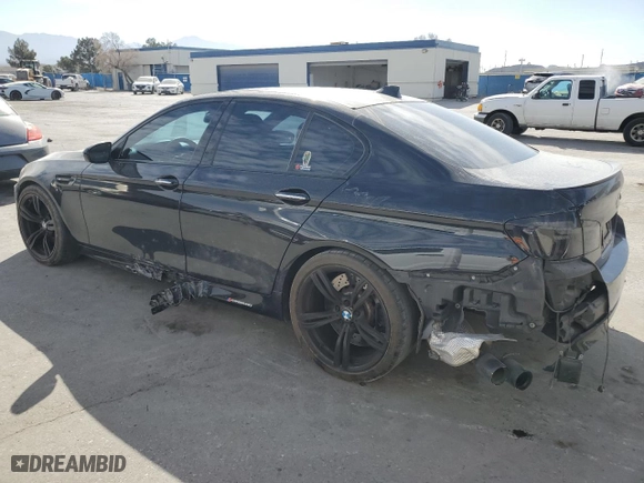 2015 BMW M5 with VIN WBSFV9C5XFD595148, listed as a Copart auction lot 46157335 with 77,582 mi miles and Salvage Title. Bid and sale history available at carsss.com. Image 2.