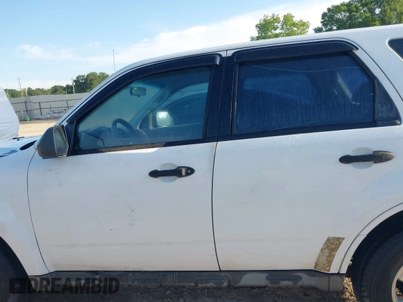 2009 Ford Escape XLS with VIN 1FMCU027X9KC79854, listed as a IAAI auction lot 42131142 with Not provided miles and . Bid and sale history available at DreamBid. Image 13.