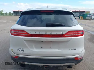 2016 Lincoln MKC Reserve with VIN 5LMTJ3DH1GUJ12829, listed as a IAAI auction lot 42370899 with 123,980 mi miles and . Bid and sale history available at DreamBid. Image 17.