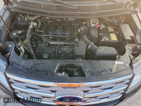 2018 Ford Explorer XLT z VIN 1FM5K7D84JGA30230, wystawiony jako Copart lot #64386095 z przebiegiem 114 596 mil mil oraz Czysty tytuł • Clean title. Historia ofert i sprzedaży dostępna na DreamBid. Obrazek 12.