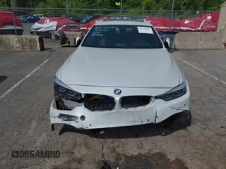 2019 BMW 4 Series 430i xDrive z VIN WBA4J3C55KBL08387, wystawiony jako IAAI lot #42248405 z przebiegiem 115 017 mil mil oraz . Historia ofert i sprzedaży dostępna na DreamBid. Obrazek 6.
