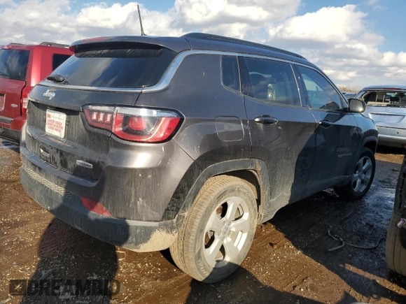 2019 Jeep Compass Latitude with VIN 3C4NJCBB3KT852044, listed as a Copart auction lot 46902925 with 49,085 mi miles and Salvage title. Bid and sale history available at DreamBid. Image 3.