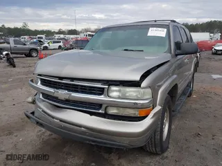 2002 Chevrolet Tahoe LT with VIN 1GNEC13Z22J256805, listed as a IAAI auction lot 41302460 with 249,578 mi miles. Bid and sale history available at carsss.com. Image 6.