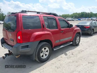 2012 Nissan Xterra S z VIN 5N1AN0NW9CN800611, wystawiony jako IAAI lot #42188540 z przebiegiem 152 289 mil mil oraz . Historia ofert i sprzedaży dostępna na DreamBid. Obrazek 4.