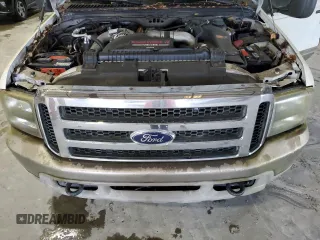 2003 Ford Excursion Eddie Bauer with VIN 1FMSU45P23EC07826, listed as a Copart auction lot 83909884 with 261,656 mi miles and Clean title. Bid and sale history available at DreamBid. Image 12.