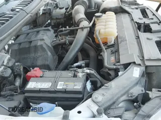 2017 Ford F-150 XL z VIN 1FTMF1EP9HKE13644, wystawiony jako IAAI lot #41538146 z przebiegiem 70 575 mil mil oraz . Historia ofert i sprzedaży dostępna na DreamBid. Obrazek 19.