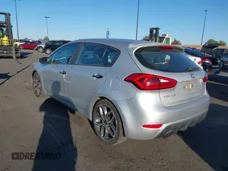 2016 Kia Forte SX с VIN KNAFZ5A35G5635456, выставлен на аукционе IAAI как лот 41656753 с пробегом 130 838 миль миль и . История ставок и продаж доступна на DreamBid. Изображение 14.