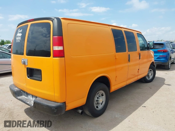 2003 Chevrolet Express Cargo with VIN 1GCGG25V931160516, listed as a IAAI auction lot 42031813 with 233,981 mi miles and . Bid and sale history available at DreamBid. Image 4.