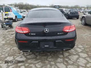 2017 Mercedes-Benz C 300 z VIN WDDWJ4KB2HF371513, wystawiony jako Copart lot #51837745 z przebiegiem 111 560 mil mil oraz Szkoda całkowita • Salvage title. Historia ofert i sprzedaży dostępna na DreamBid. Obrazek 6.