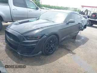 2017 Ford Mustang GT z VIN 1FA6P8CF7H5228635, wystawiony jako IAAI lot #42288165 z przebiegiem 95 846 mil mil oraz . Historia ofert i sprzedaży dostępna na DreamBid. Obrazek 2.