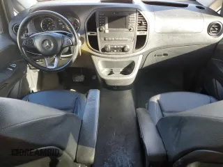 2018 Mercedes-Benz Metris Passenger with VIN WD4PG2EE6J3481288, listed as a Copart auction lot 44712935 with 91,210 mi miles and Clean Title. Bid and sale history available at carsss.com. Image 8.