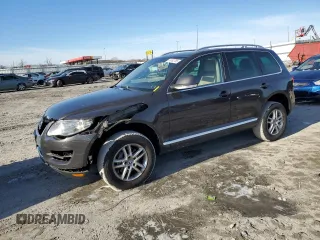 2008 Volkswagen Touareg 2 V6 with VIN WVGBE77L68D001205, listed as a Copart auction lot 45182765 with 155,027 mi miles and Salvage Title. Bid and sale history available at carsss.com. Image 1.