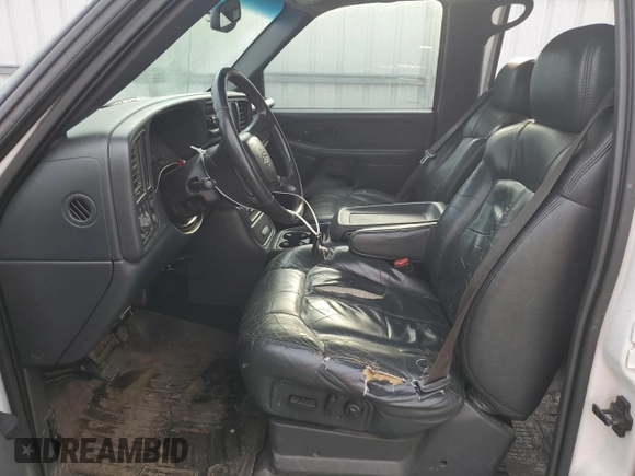 2002 Chevrolet Silverado 1500HD LS z VIN 1GCGC13U22F171228, wystawiony jako Copart lot #78829784 z przebiegiem 171 245 mil mil oraz Szkoda całkowita • Salvage title. Historia ofert i sprzedaży dostępna na DreamBid. Obrazek 7.