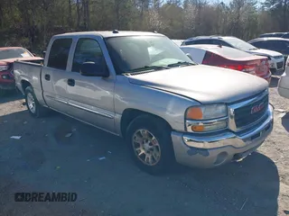 2005 GMC Sierra 1500 SLE z VIN 2GTEC13T451402205, wystawiony jako IAAI lot #41698019 z przebiegiem 141 431 mil mil oraz . Historia ofert i sprzedaży dostępna na DreamBid. Obrazek 1.