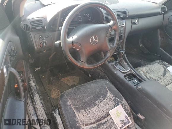 2002 Mercedes-Benz C 230/260/280/320 с VIN WDBRH64J72F130670, выставлен на аукционе Copart как лот 77267914 с пробегом Не указан миль и Списание • Salvage title. История ставок и продаж доступна на DreamBid. Изображение 8.