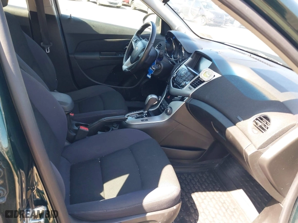 2014 Chevrolet Cruze 1LT with VIN 1G1PC5SB5E7187521, listed as a IAAI auction lot 41914482 with 149,217 mi miles. Bid and sale history available at carsss.com. Image 5.