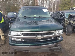 2002 Chevrolet Tahoe LT with VIN 1GNEK13ZX2J277968, listed as a IAAI auction lot 41586260 with 336,190 mi miles. Bid and sale history available at carsss.com. Image 12.