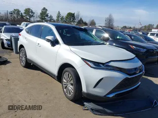 2024 Toyota Venza LE z VIN JTEAAAAH6RJ155084, wystawiony jako IAAI lot #41416418 z przebiegiem 9 220 mil mil oraz . Historia ofert i sprzedaży dostępna na DreamBid. Obrazek 1.