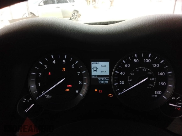 2015 Infiniti Q70 with VIN JN1BY1AP6FM540346, listed as a Copart auction lot 56942445 with 96,962 mi miles and Salvage title. Bid and sale history available at DreamBid. Image 9.