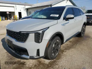 2024 Kia Sorento S z VIN 5XYRL4JC2RG300595, wystawiony jako Copart lot #54080075 z przebiegiem 9400 mil mil oraz Szkoda całkowita • Salvage title. Historia ofert i sprzedaży dostępna na DreamBid. Obrazek 1.