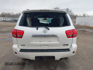 2017 Toyota Sequoia Platinum with VIN 5TDDY5G18HS154082, listed as a IAAI auction lot 41132778 with 55,175 mi miles. Bid and sale history available at carsss.com. Image 16.