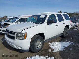 2010 Chevrolet Tahoe LS with VIN 1GNUKAE07AR218421, listed as a IAAI auction lot 41221886 with 200,662 mi miles. Bid and sale history available at carsss.com. Image 17.