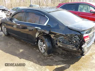 2014 Honda Accord LX z VIN 1HGCR2F39EA285638, wystawiony jako IAAI lot #41743082 z przebiegiem 140 773 mil mil oraz . Historia ofert i sprzedaży dostępna na DreamBid. Obrazek 3.