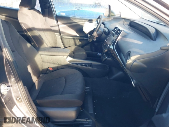 2020 Toyota Prius L Eco with VIN JTDKARFU3L3111231, listed as a IAAI auction lot 41398103 with 181,134 mi miles and . Bid and sale history available at DreamBid. Image 5.