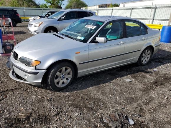 2004 BMW 3 Series 325i z VIN WBAET374X4NJ83744, wystawiony jako Copart lot #58296045 z przebiegiem 129 955 mil mil oraz Szkody całkowita. Historia ofert i sprzedaży dostępna na DreamBid. Obrazek 1.