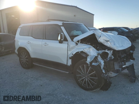 2024 Lexus GX 550 Luxury z VIN JTJVBCDX8R5012273, wystawiony jako Copart lot #81360034 z przebiegiem 4 883 mil mil oraz Szkoda całkowita • Salvage title. Historia ofert i sprzedaży dostępna na DreamBid. Obrazek 4.