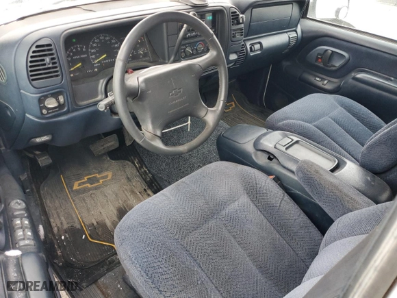 1997 Chevrolet Tahoe with VIN 1GNEK13R7VJ362707, listed as a Copart auction lot 43449635 with 198,516 mi miles and Salvage Title. Bid and sale history available at carsss.com. Image 8.