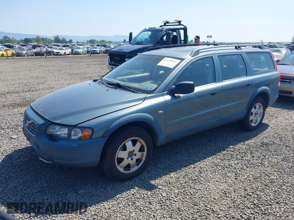 2002 Volvo V70 with VIN YV1SZ58D521073150, listed as a IAAI auction lot 42149444 with Not Provided miles and . Bid and sale history available at DreamBid. Image 2.