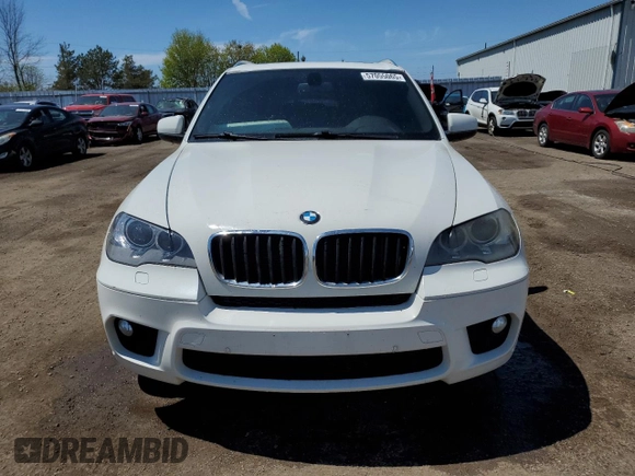 2012 BMW X5 35i z VIN 5UXZV4C59CL759335, wystawiony jako Copart lot #57055065 z przebiegiem 180 589 mil mil oraz Czysty tytuł • Clean title. Historia ofert i sprzedaży dostępna na DreamBid. Obrazek 5.