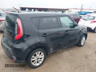 2016 Kia Soul with VIN KNDJN2A22G7382809, listed as a IAAI auction lot 41960741 with 196,933 mi miles. Bid and sale history available at carsss.com. Image 4.