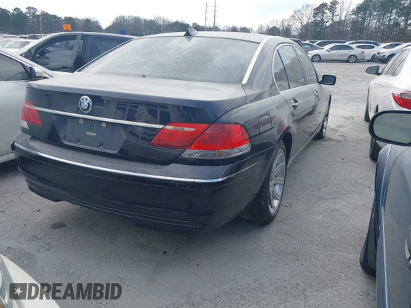 2006 BMW 7 Series 750Li with VIN WBAHN83576DT26418, listed as a IAAI auction lot 41555297 with 124,801 mi miles. Bid and sale history available at carsss.com. Image 4.