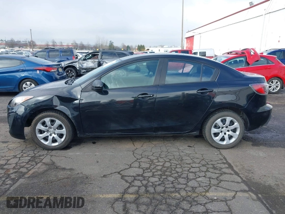 2011 Mazda Mazda3 i Sport with VIN JM1BL1UG5B1459907, listed as a IAAI auction lot 41724612 with 154,008 mi miles. Bid and sale history available at carsss.com. Image 14.