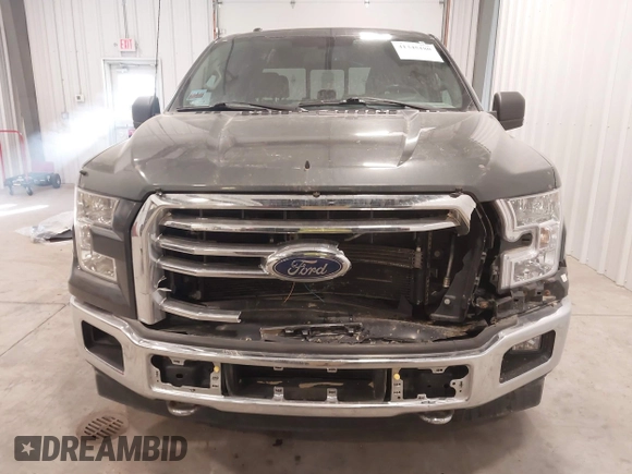 2015 Ford F-150 XLT with VIN 1FTEW1EP0FKE41589, listed as a IAAI auction lot 41345180 with 152,772 mi miles. Bid and sale history available at carsss.com. Image 12.