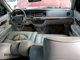 1996 Mercury Grand Marquis LS z VIN 2MELM75W5TX644041, wystawiony jako Copart lot #73594874 z przebiegiem 130 979 mil mil oraz Nie do naprawy • Non repairable. Historia ofert i sprzedaży dostępna na DreamBid. Obrazek 8.