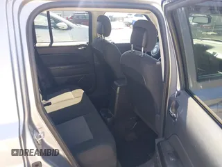 2016 Jeep Patriot Latitude with VIN 1C4NJPFA2GD633341, listed as a IAAI auction lot 42403814 with 98,768 mi miles and . Bid and sale history available at DreamBid. Image 8.