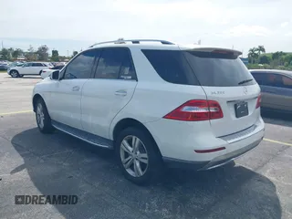 2015 Mercedes-Benz M 350 with VIN 4JGDA5JB9FA590659, listed as a IAAI auction lot 40591295 with 117,825 mi miles and . Bid and sale history available at DreamBid. Image 3.