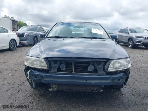 2009 Volvo S60 2.5T with VIN YV1RS592492741041, listed as a IAAI auction lot 41983967 with 149,217 mi miles. Bid and sale history available at carsss.com. Image 12.