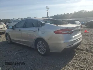2019 Ford Fusion SE with VIN 3FA6P0HDXKR160103, listed as a Copart auction lot 79200084 with 138,481 mi miles and Non Repairable. Bid and sale history available at DreamBid. Image 2.